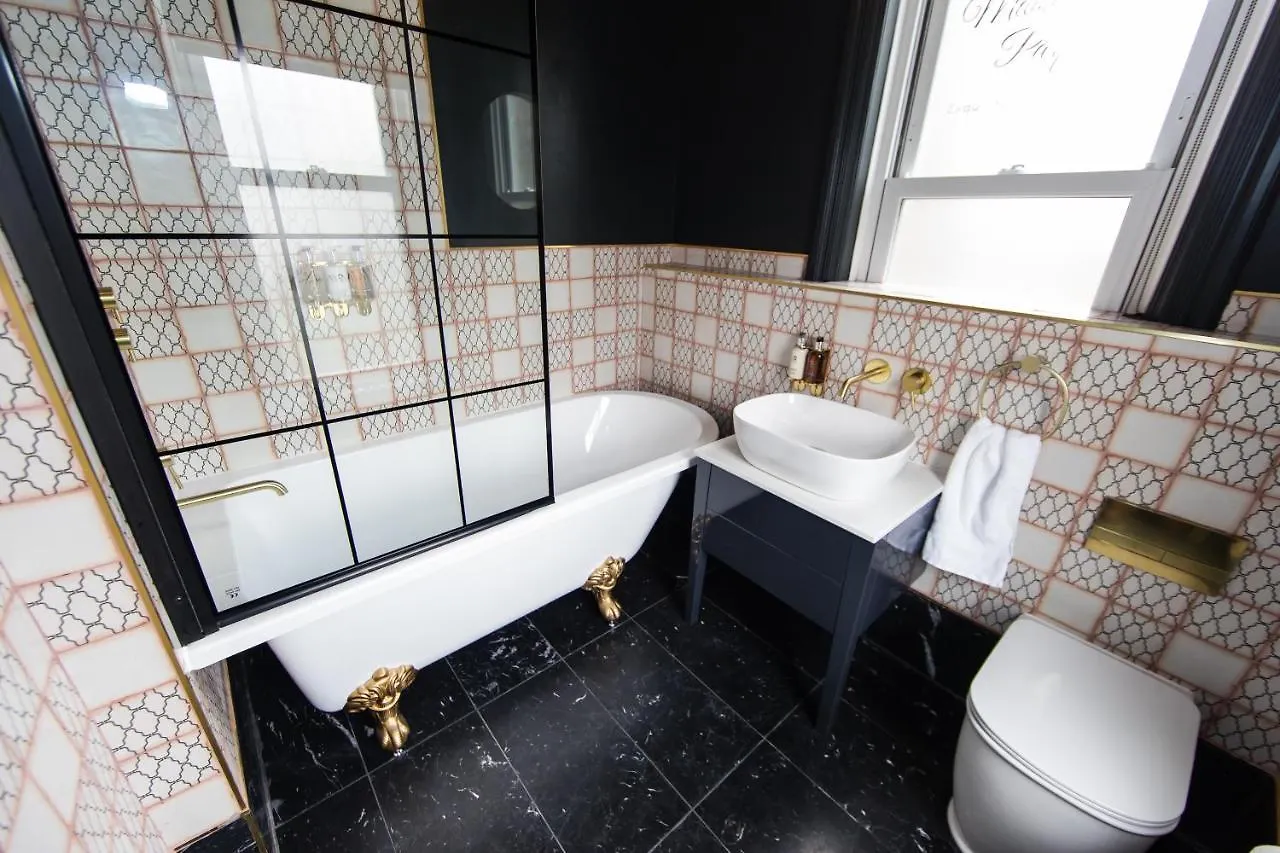 Dragon Villas By Maison Parfaite - Luxury Studios & Apartments - Harrogate 0*,  Regno Unito
