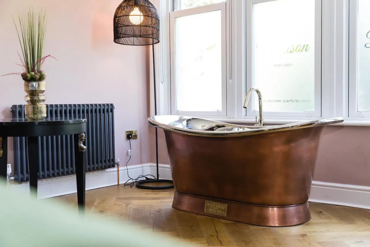 Dragon Villas By Maison Parfaite - Luxury Studios & Apartments - Harrogate 0*,